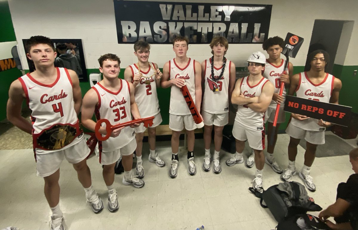 FarmingtonMBB's tweet photo. Cards 96 - 46 Lisa

 Key Performer
Layne Taylor 15 Pts 10 Ast 5 Rb
 Board Belt
Maddox Teeter 6 Pts 10 Rb
 TGHT
Jaxon Berry 11 Pts 6 Rb
Cam Crisman 8 Pts
 TNT
Mason Simpson 9 Pts 5 Rb
 Charge Chain
Ethan Kennedy 10 Pts 3 Rb
Lockdown
Sam Kirkman 10 Pts 
 No Reps Off 
J Brewer 5 Pts https://t.co/dzhUROs7gf