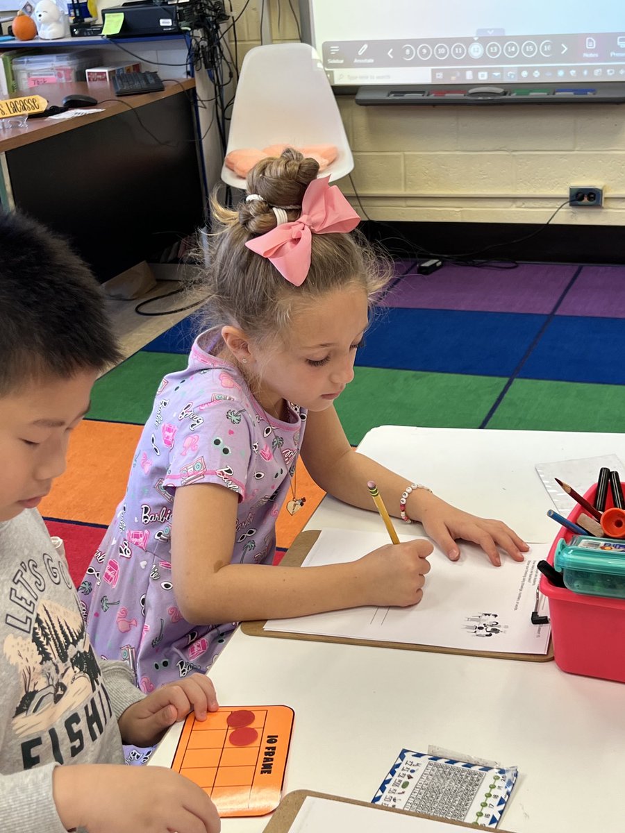 GCPSSupt's tweet image. Our Hemlock kindergarteners are turning into little mathematicians! Today, they tackled new math concepts and solved problems with curiosity and determination! #MathMinds #KindergartenCounts ⁦⁦@HemlockGC⁩ ⁦@CCardellaGC⁩ ⁦@TBeamerGC⁩