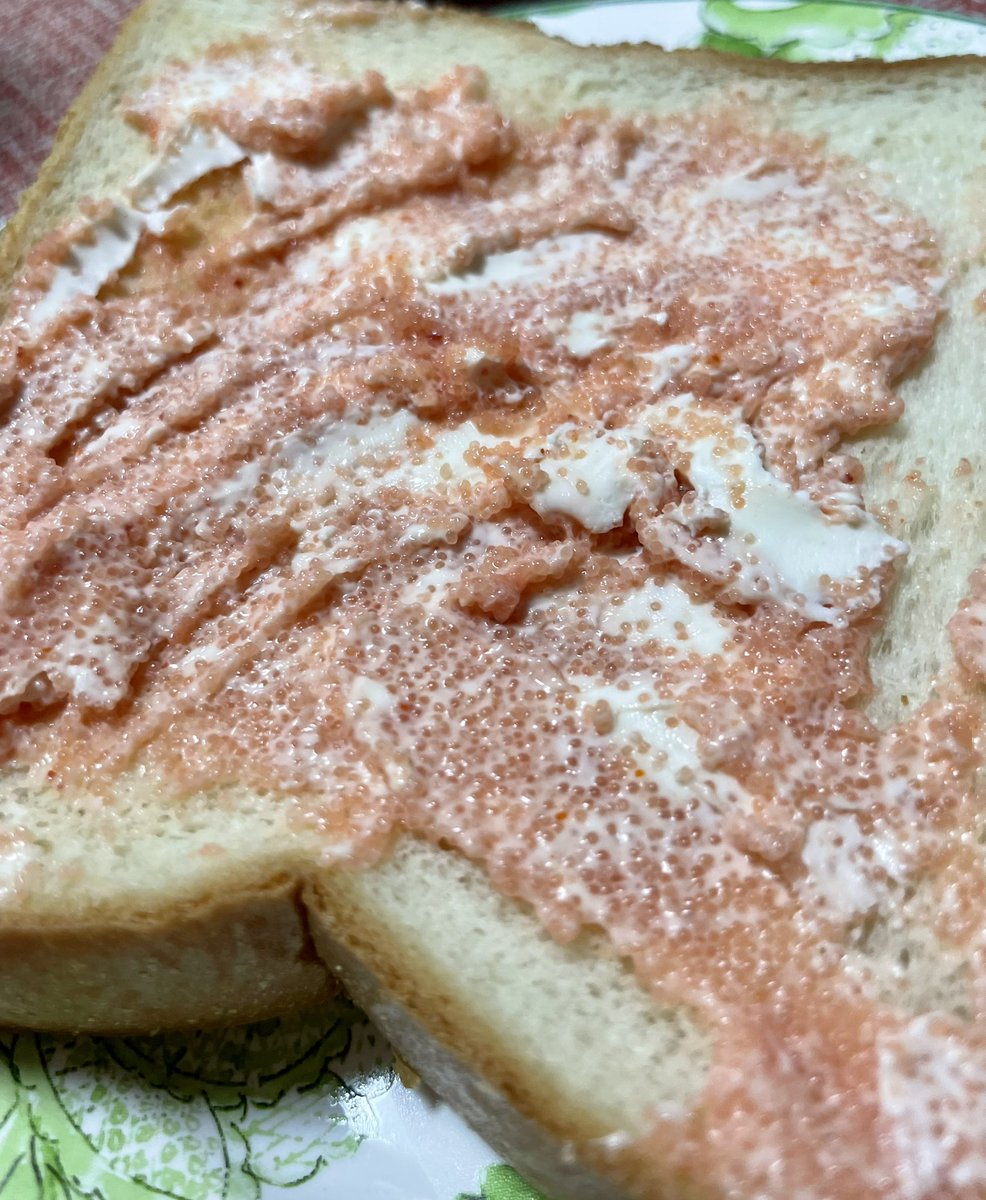 ceciliamememe's tweet photo. ドラマ、昨日何食べた？　で
ケンジさんお気に入りの
明太子サワークリームディップを
作ってみた
バゲット🥖がなかったので食パン😆
マヨネーズよりも優しくてお上品
朝から🍷飲みたくなる😄

#昨日何食べた？  
#明太子サワークリームディップ https://t.co/sMezAIExkw