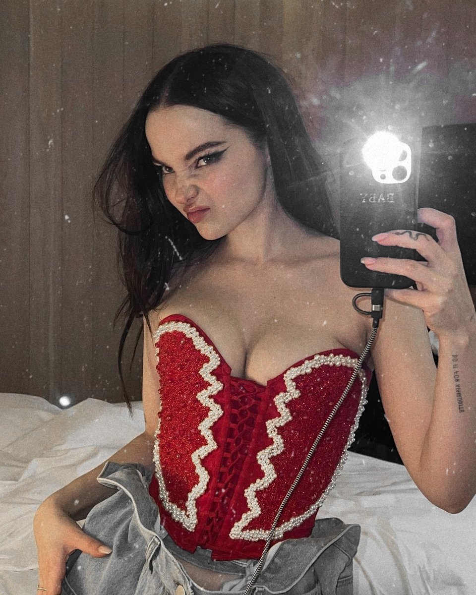 THESCENNE's tweet image. ㅤ⠀ㅤ
ㅤ⠀ㅤㅤ⠀ㅤ𝖽𝖾𝗅𝖺𝗇𝖼𝖾𝗒 𝗋𝗁𝗈𝖽𝖾.
ㅤ⠀ㅤ
ㅤ⠀ㅤㅤ⠀ㅤ𝖿𝖺𝗌𝗁𝗂𝗈𝗇 𝖽𝖾𝗌𝗂𝗀𝗇𝖾𝗋 𝗌𝗍𝗎𝖽𝖾𝗇𝗍.
ㅤ⠀ㅤㅤ⠀ㅤ20. 𝖻𝗂𝗌𝖾𝗑𝗎𝖺𝗅. 𝖼𝖺𝗇𝖼𝖾𝗋.
ㅤ⠀ㅤㅤ⠀ㅤ𝖼𝗋𝖾𝖺𝗍𝖾𝖽 𝖻𝗒 𝗅𝖺𝗇𝖺 𝖽𝖾𝗅 𝗋𝖾𝗒. 
ㅤ⠀ㅤㅤ⠀ㅤ𝖿𝗋𝖾𝗇𝖼𝗁 𝖻𝖺𝖻𝗒.
ㅤ ㅤ