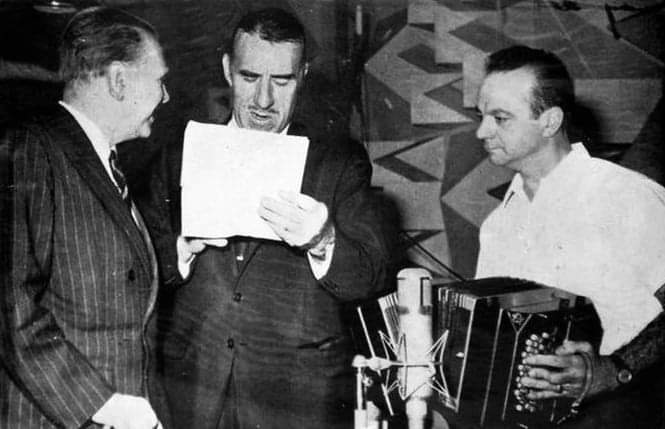 Jorge Luis Borges junto a Edmundo Rivero y Astor Piazzolla en 1965.