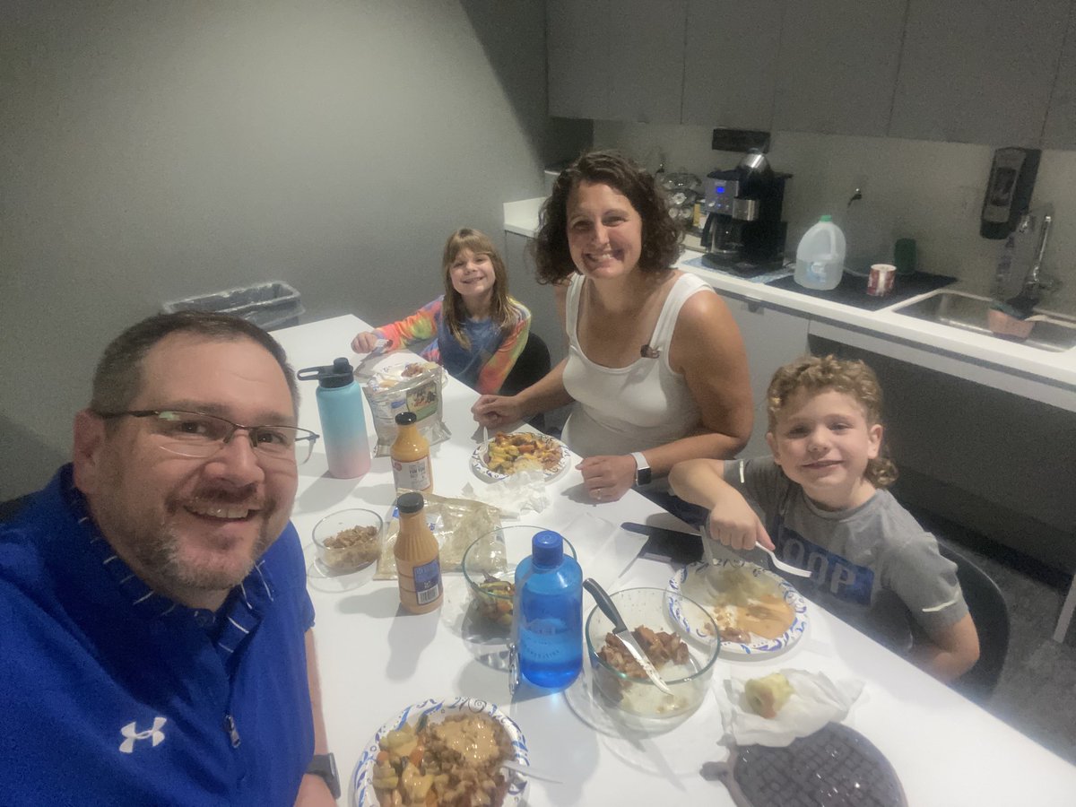 craig_morehead's tweet photo. The family tailgating in my office before tipoff of ⁦@IndStBasketball⁩ game tonight https://t.co/W7DMCQvuiY