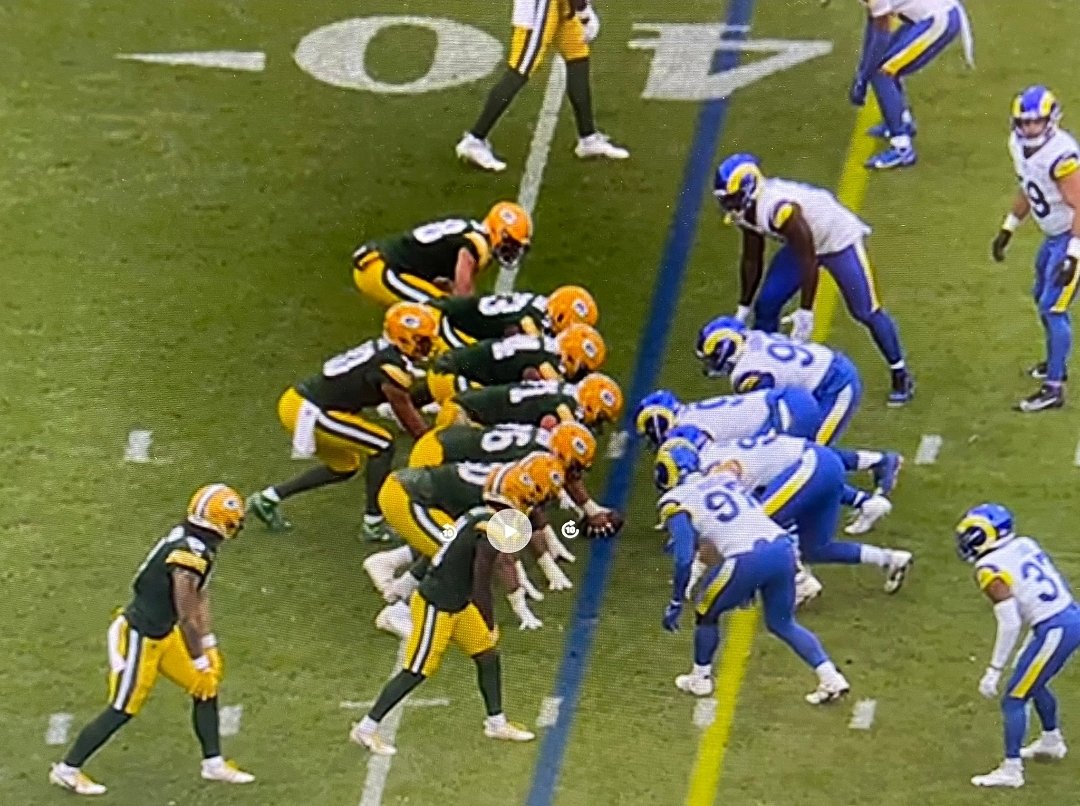 RobD40's tweet image. Runyon was indeed offsides. His helmet is in the neutral zone.  The center is the ONLY one who can be over the ball. It is a point of emphasis this year to. Lots bitching its not offsides and they are wrong.