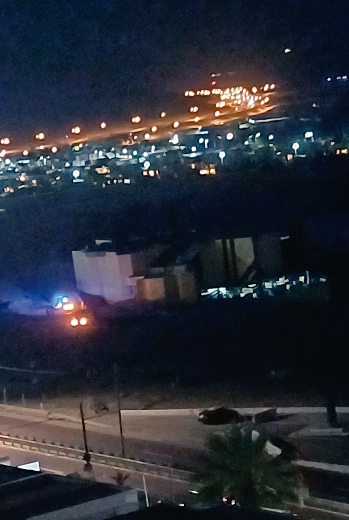 dankuxa's tweet photo. #Iquique @iquique 
¿alguien sabe que sucede en la ex anakai? https://t.co/m8HCQYJTDk