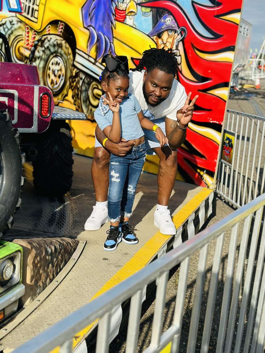 YoungNBlessed26's tweet photo. #DaddyBigGirl 🫶🏾💗
#LouisianaStateFair https://t.co/imEeAlrtiU