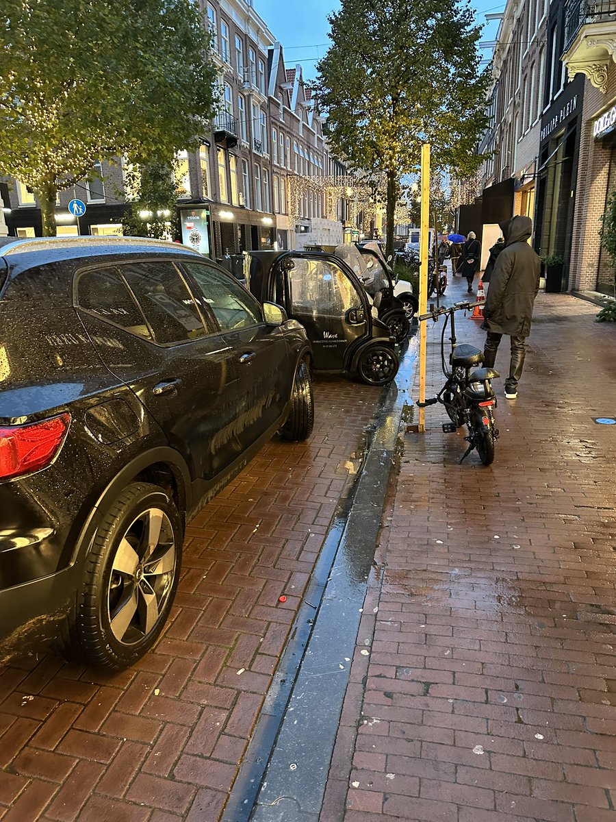 Rebecca Smith tweet media