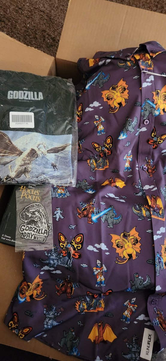 belletink's tweet photo. OMGosh! So exciting! I got my #Godzilla shirts and patch today. Can't wait to get my #GodzillaDay special shirt! https://t.co/khQeE7ioRk