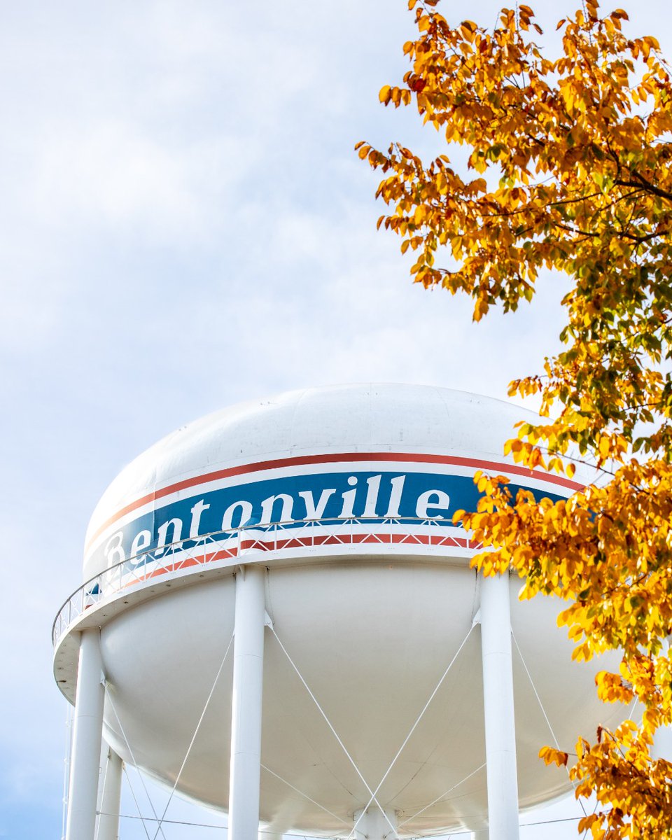 bentonvillecvb's tweet image. This week, we're excited to welcome top thought leaders to explore our region’s culture while diving into topics important to the Heartland's future.

Listen to our podcast with @HeartlandFwd EVP Angie Cooper to hear more about Heartland Summit 2023 👉 bit.ly/Heartland-Summ…