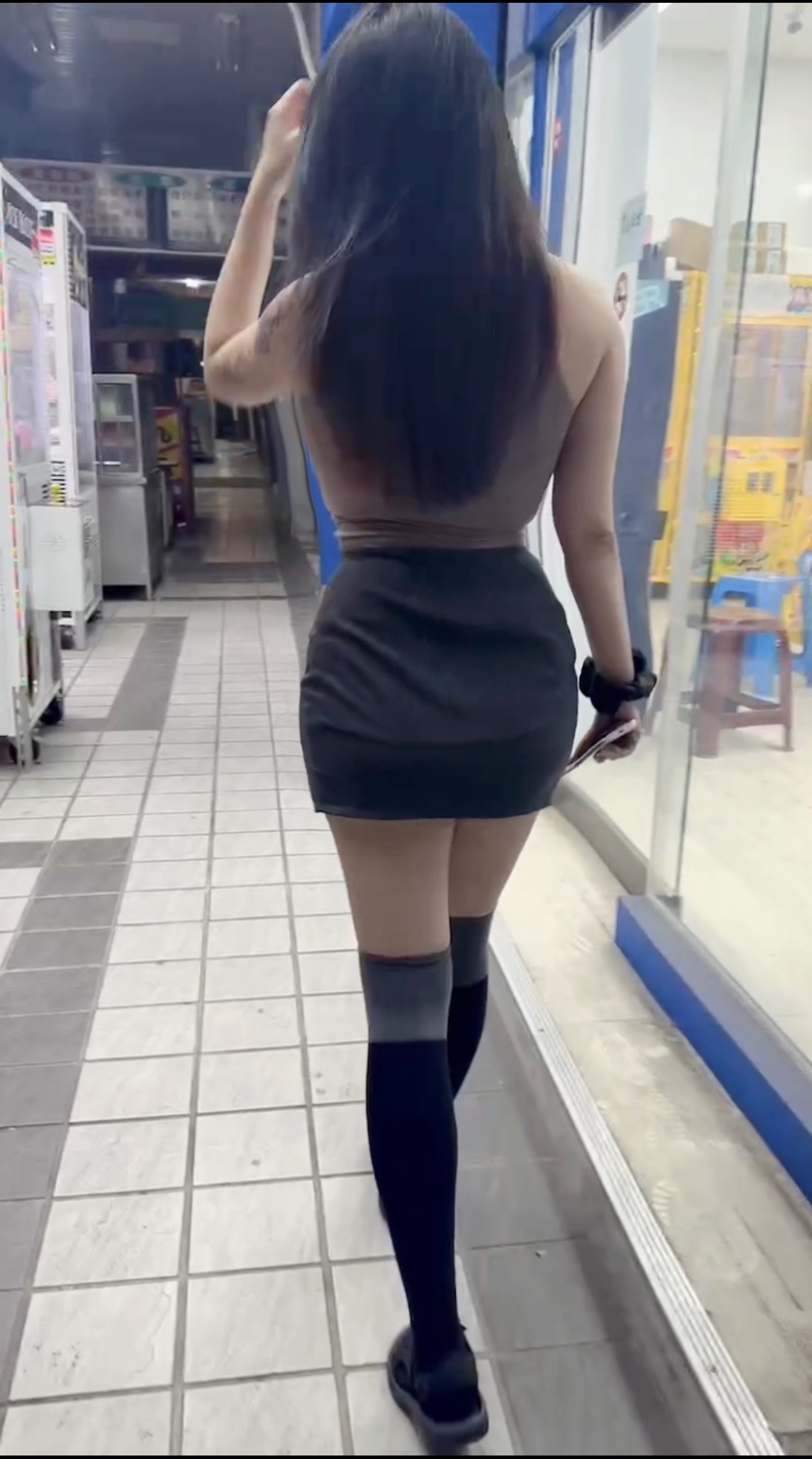 看起來很欠X🔞🔞🔞 https://t.co/WpTs2FXSej
