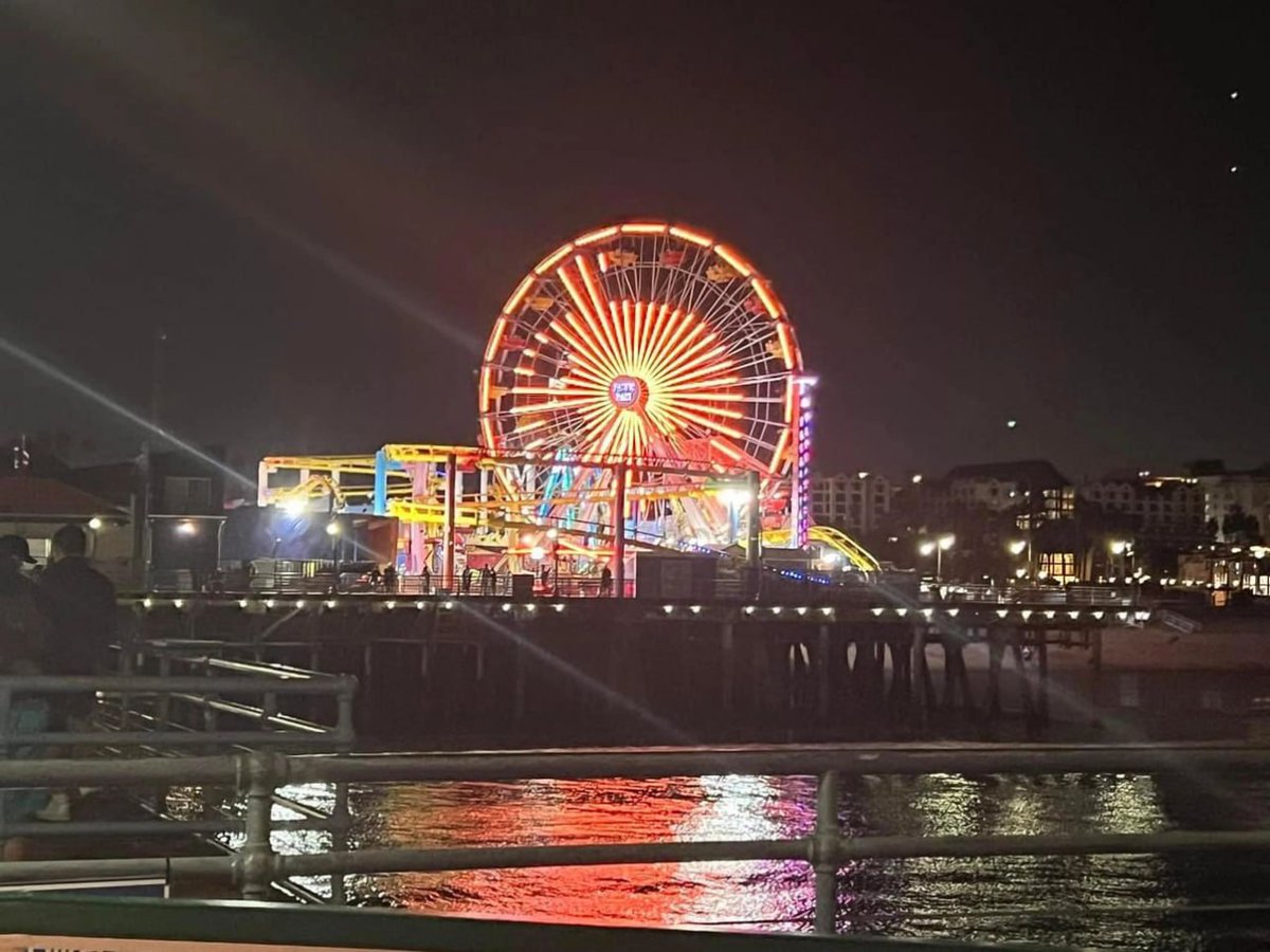 marry_rose78's tweet photo. Do you fall in love with the scenery of Los Angeles? https://t.co/CT45U7GlSX