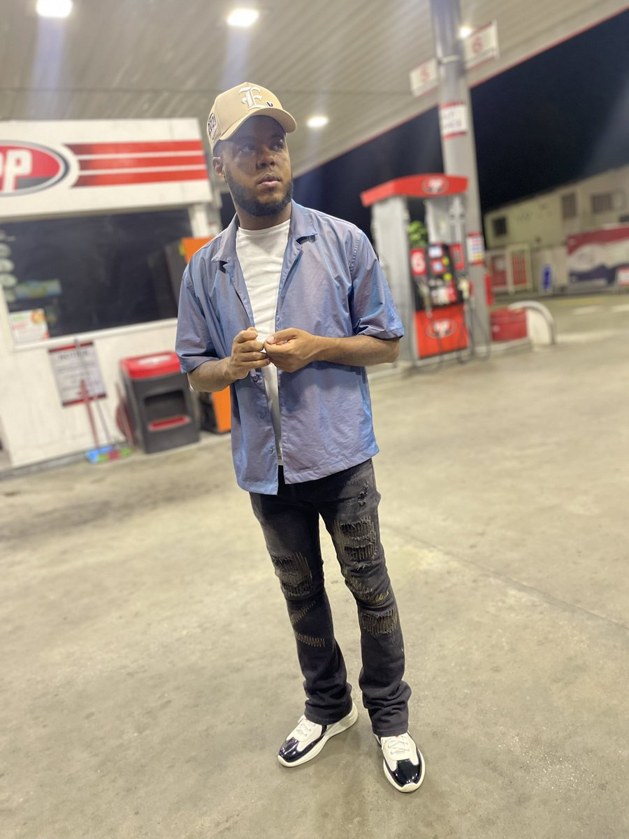 Aye ⏸ Aaron tweet media