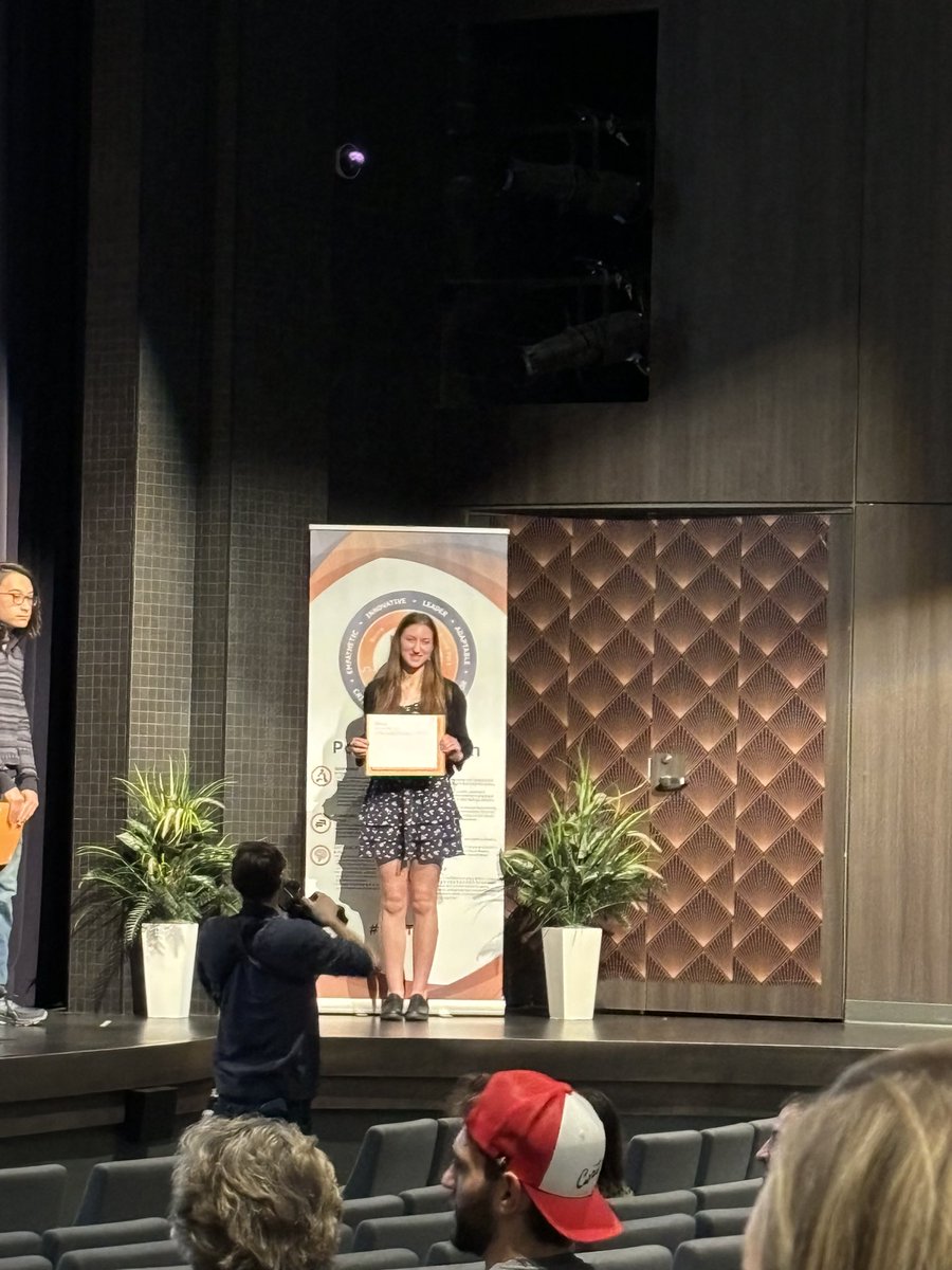 BHSDiFranAP's tweet photo. Congratulations to our BMHS Be A Titan Award recipients!! Thank you for making our school a better place 💙🧡 #BeATitan #AlwaysBeBest @BereaCSD @BMHSTitans @m_smithberger @BCSDWheeler @mdraves https://t.co/1D2qXJgpkq
