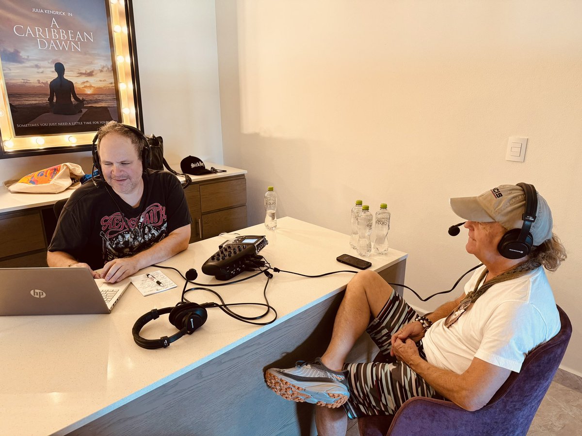 Always good talking to @EddieTrunk !  Even better when we are talking in Cancun! 

Check out the @SIRIUSXM app if you missed it!

#TrunkNation #siriusxm #nightranger #jackblades @TrunkNationSXM