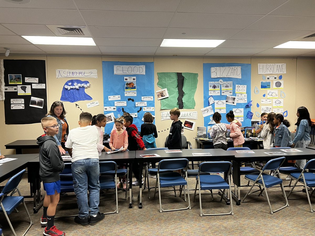 JRSLynch's tweet image. This has been one of the most fun learning experiences ever!  
✅Learning Lab filed with books and tools
✅Tons of collaborative inquiry
✅Brains ready for research
Thank you @TJSpringerWX for sharing your expertise with us today! 🌊💨🌪️⚡️ #TExpL @WilsonSchlDist @AlbrightTExpL