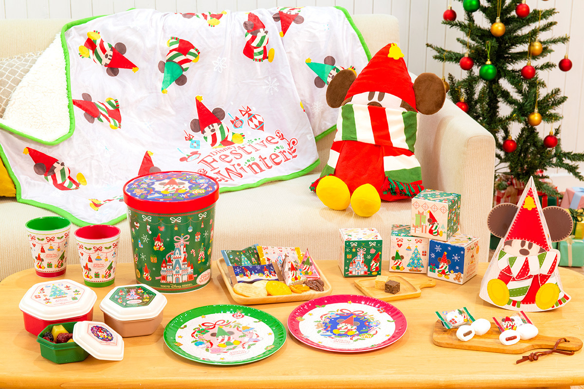 ディズニークリスマス のグッズが本日販売開始✨ クリスマスらしい衣装
