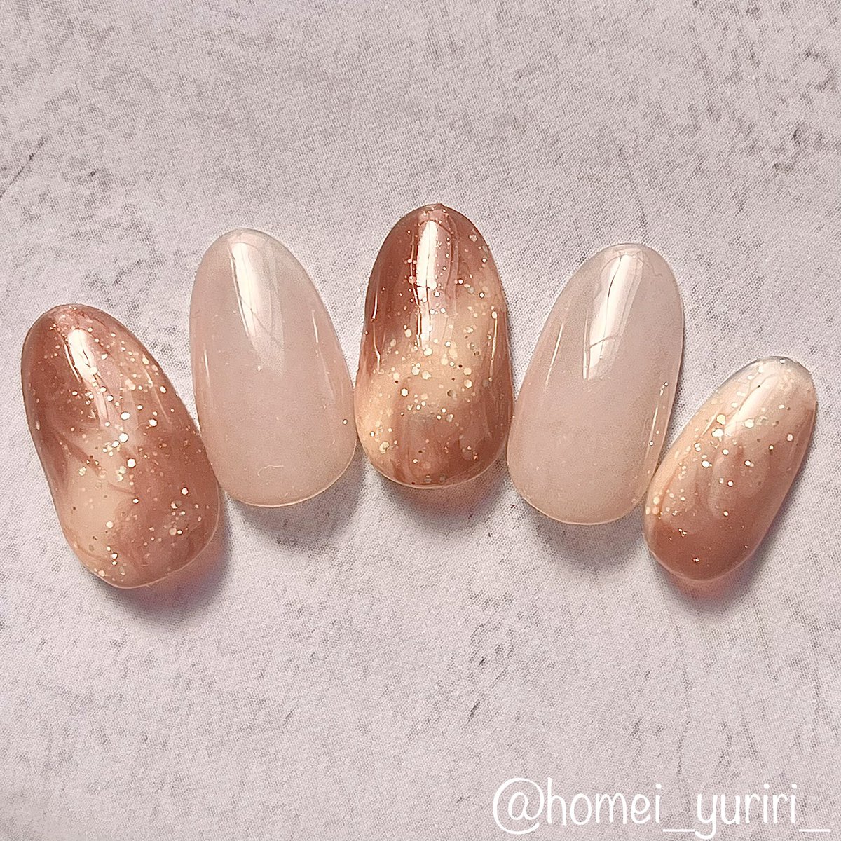 HOMEI_nail's tweet photo. 紅茶シリーズのカラーで
ニュアンスネイルを作ってみました☕️🤎

使用カラーは3色だけ💅

#WGP7  Chai
#NE113  Morning Star
#NE152  Lofty Brown
 
今日は京橋アトリエでお待ちしております🙋‍♀️✨
ゆりり

#ウィークリージェル #セルフネイル https://t.co/waCYynZRSF