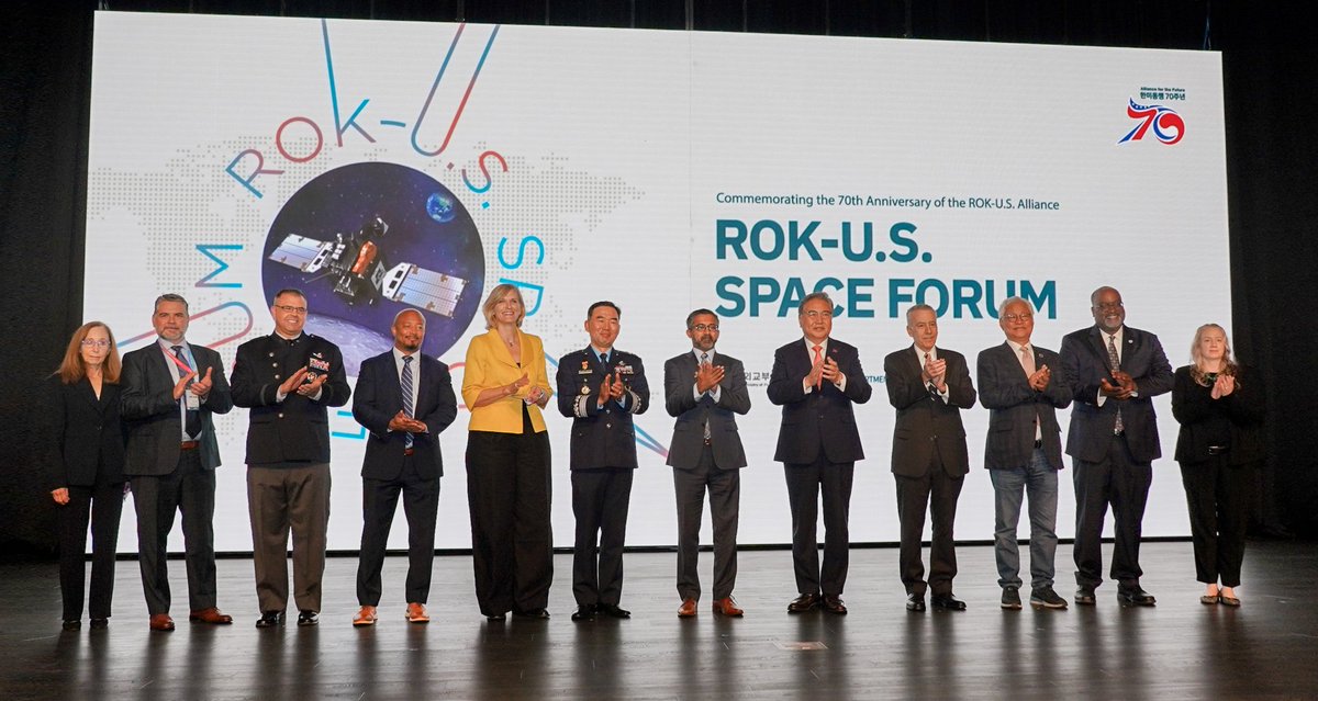 Thanks @FMParkJin for highlighting the tremendous progress in 🇺🇸-🇰🇷 #spacecooperation. Looking forward to working together to use space tech to address global challenges, including #ClimateChange. #USROKSpaceForum #Alliance