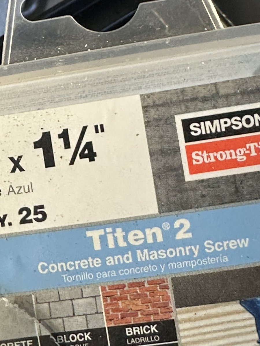 TTAwesome's tweet photo. I’m a Titten are you a https://t.co/cRlnoB8TI5