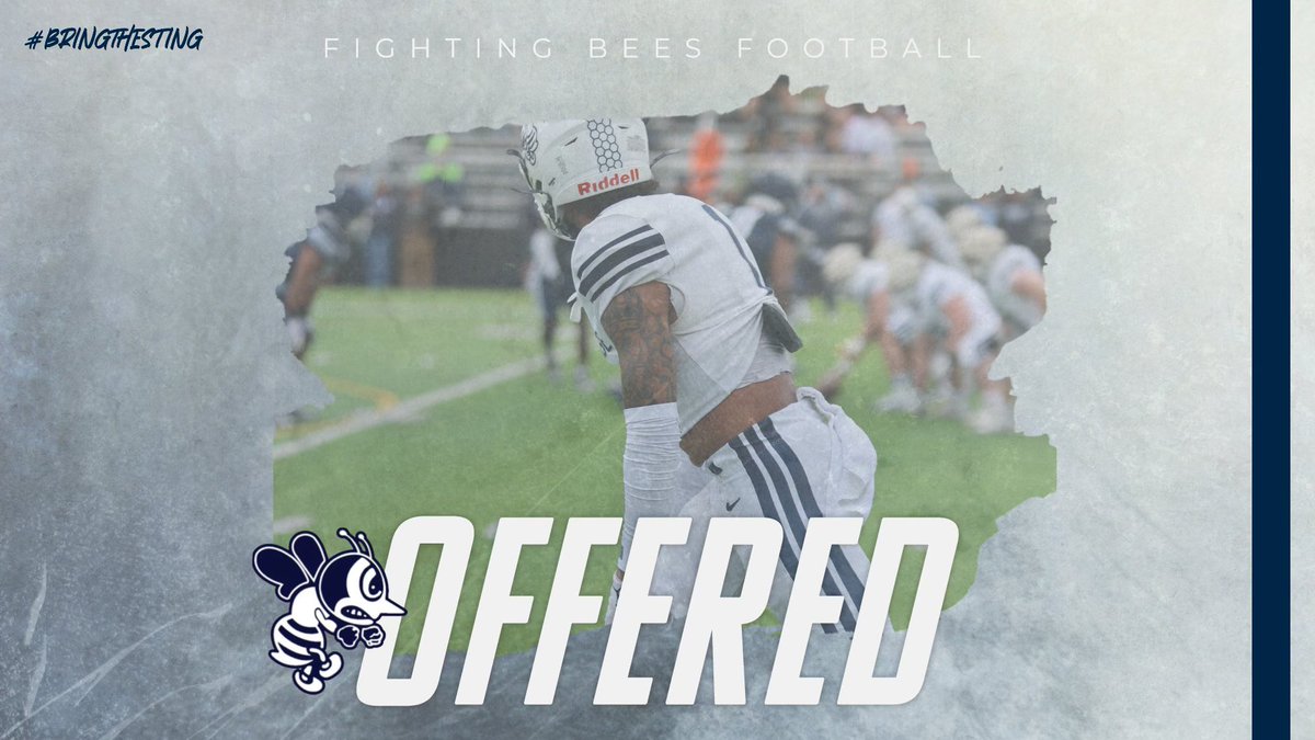 I am Blessed to receive an offer from St.Ambrose University! @stambrose @FightingBeesFB @SAU_CoachQ @CoachFlemingMC @LopezMchs @PrepRedzoneIL @GoMVB @gobigrecruiting