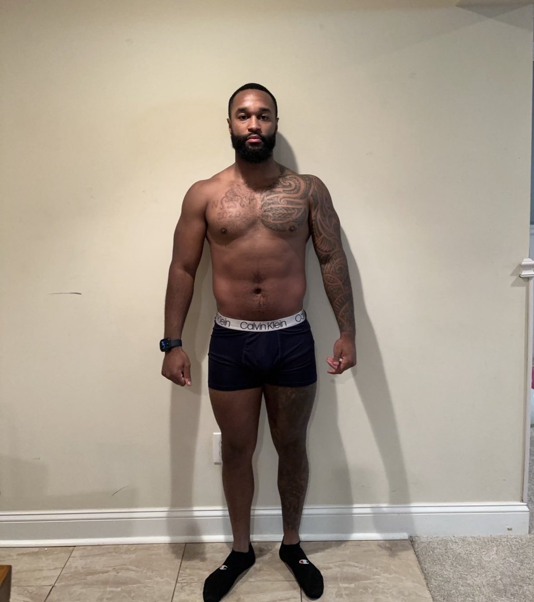 _hudsun_'s tweet photo. 12 days out from my first NPC Men’s Physique show. The 9 week progression.. still have a long road ahead 🤝🏾🥷🏽 https://t.co/vNZIYyYQMw