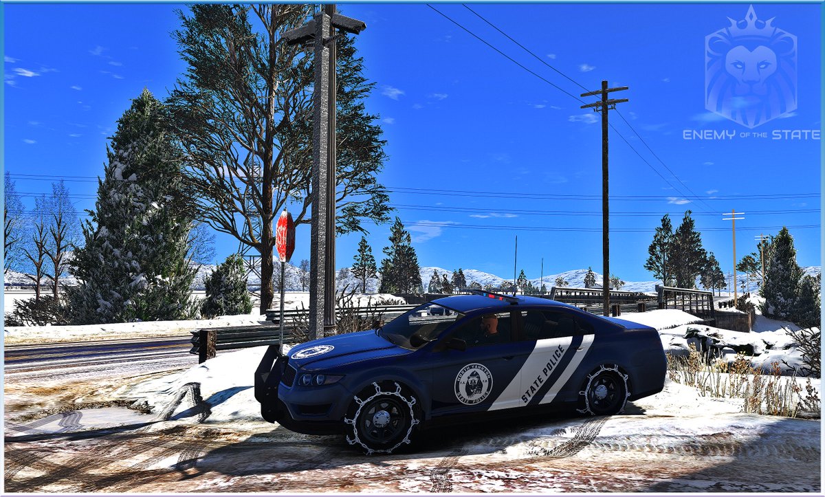 Who else loves #NorthYankton in #FiveM #GTAV? Absolutely beautiful for roleplay. #gta5 #sanandreas #lossantos #gtarp #gtavroleplay #gtavrp #fivemroleplay #grandtheftautov #gaming 🥰