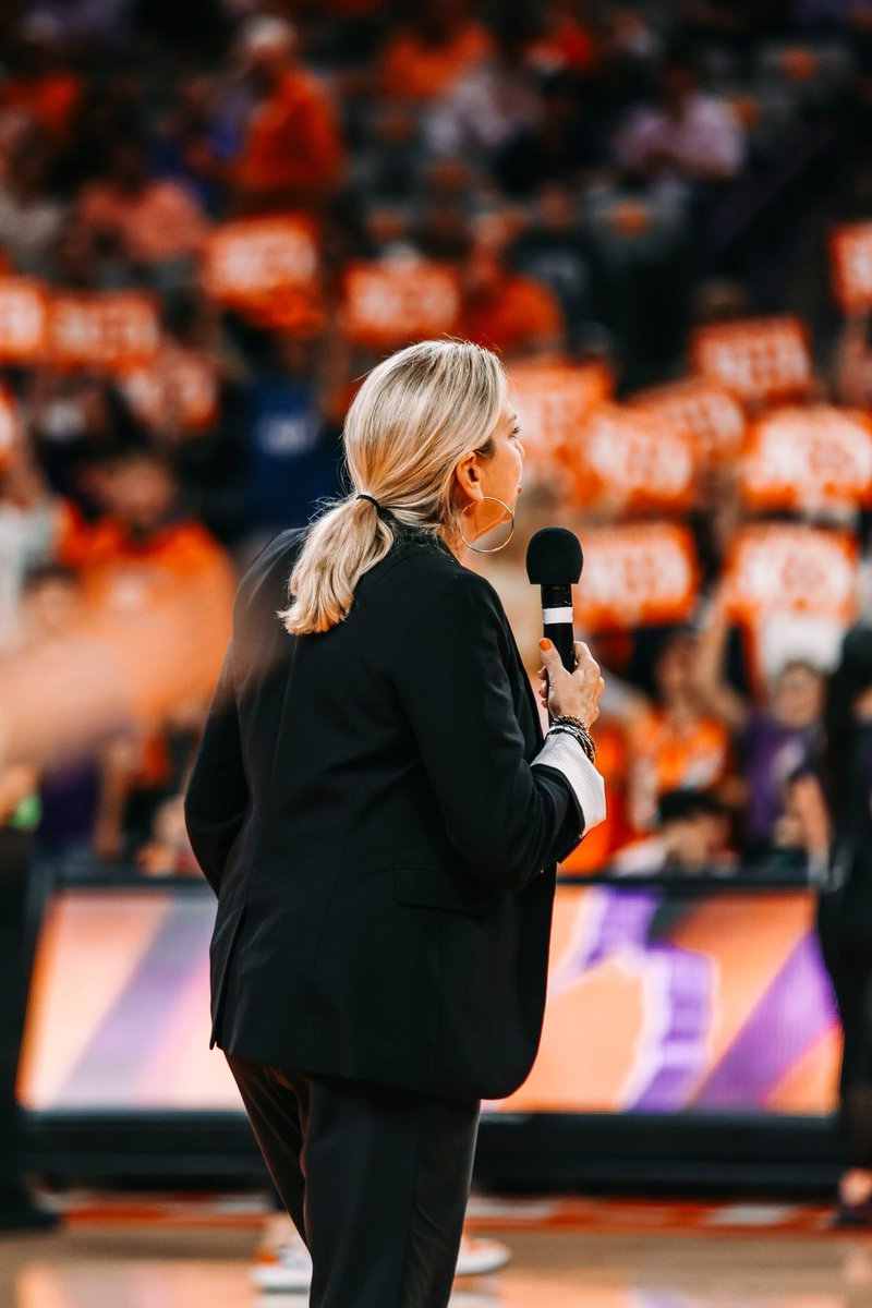 Thanks for the love, <a href="/cucentralspirit/">Central Spirit</a> and <a href="/ClemsonMBB/">Clemson Basketball</a> 🐅 

#ShowUp