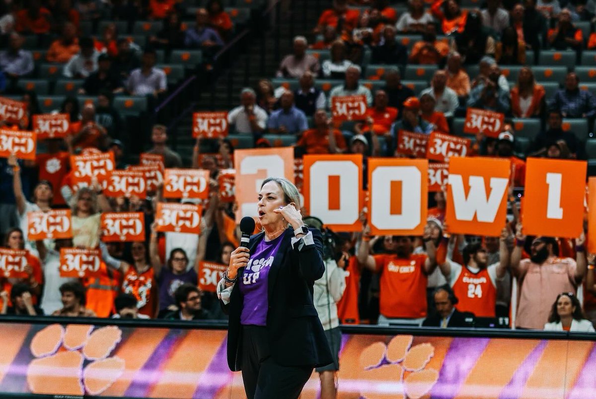 Clemson Women's Basketball tweet media