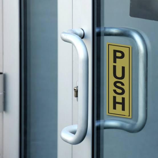 Yataloked's tweet photo. What people pull vs what I pull https://t.co/ludEv1jk9Z