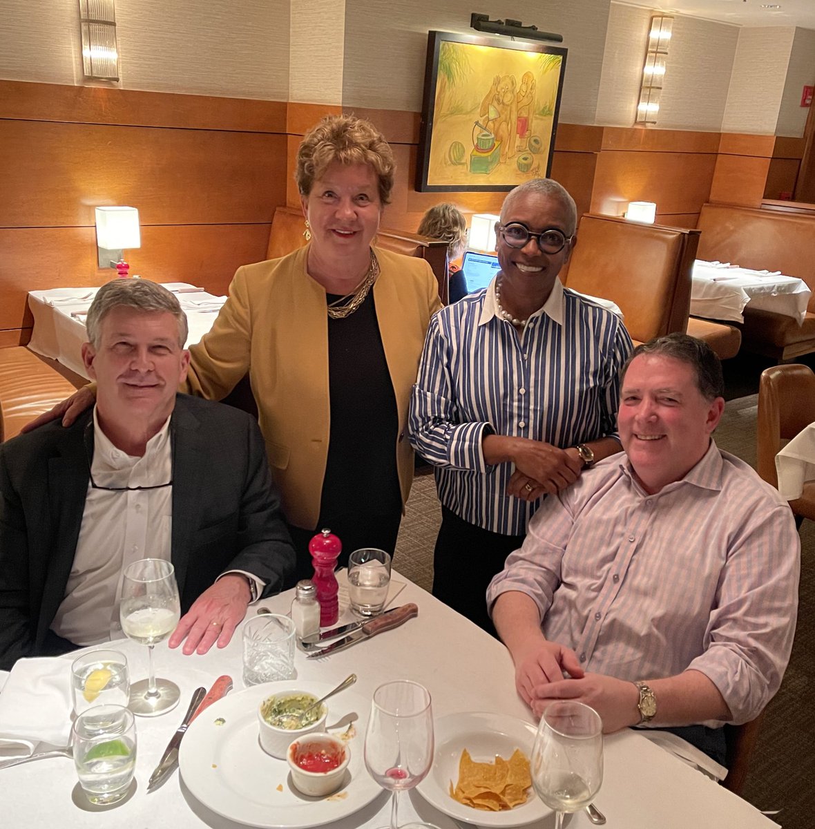 Deb_Varallo's tweet photo. We are so proud of our good friend Dr Agenia Clark celebrated her first day as president of Fisk University! Congrats to Agenia! @Fisk1866 @SamBelk1 @varallopr @FiskJubilee #nashvilletn @nashchamber #Bricktops https://t.co/bpj0fkIQ0c