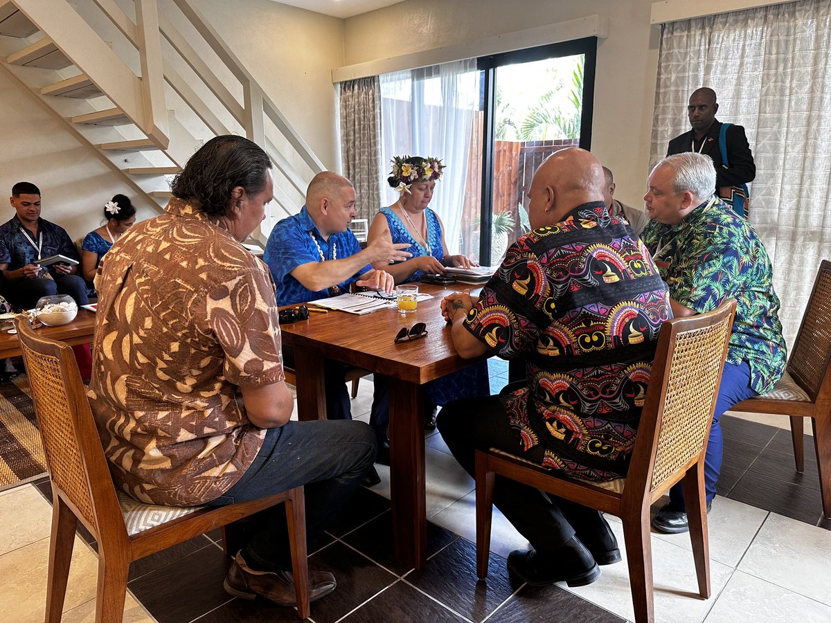 Cook Islands Foreign Affairs & Immigration (@cki_mfai) on Twitter photo Prime Minister and Pacific Islands Forum Chair, the Honourable <a href="/MarkBrownPM/">Mark Brown</a> met with Papua New Guinea Deputy Prime Minister, the Honourable John Rosso this morning in Rarotonga 🇨🇰🤝🇵🇬 #KiaOrana #PNG #PIFLM52 Prime Minister and Pacific Islands Forum Chair, the Honourable <a href="/MarkBrownPM/">Mark Brown</a> met with Papua New Guinea Deputy Prime Minister, the Honourable John Rosso this morning in Rarotonga 🇨🇰🤝🇵🇬 #KiaOrana #PNG #PIFLM52