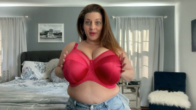 new bra https://t.co/izt540P317 #realloyalfans https://t.co/Wi7pbVed92<a href="/tag/realloyalfans"class="tags">#realloyalfans</a>