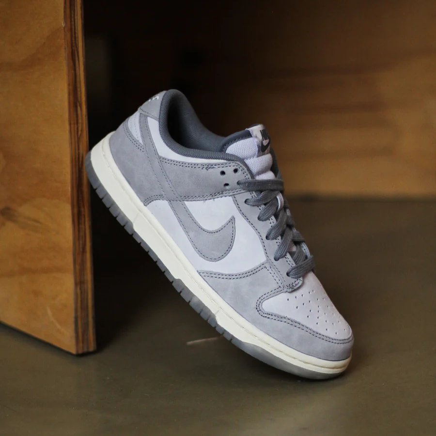 SneakerVisionz's tweet image. Ad: Size 5.5-9.5 On Sale For $111.99 💰
Women's Nike Dunk Low 'Cool Grey' 🩶    

Shop: sovrn.co/u3jx7b4