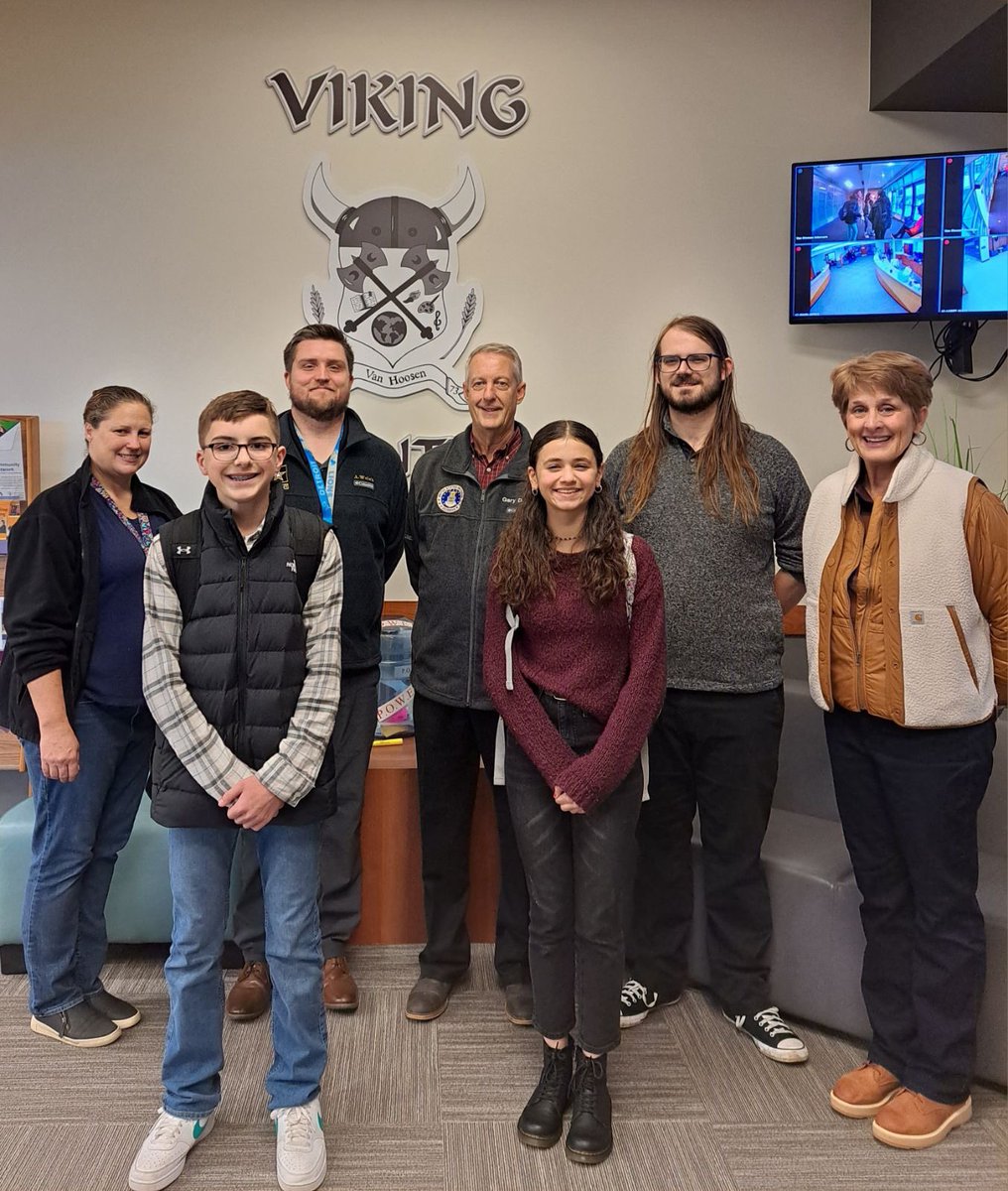 Van Hoosen Middle School tweet media