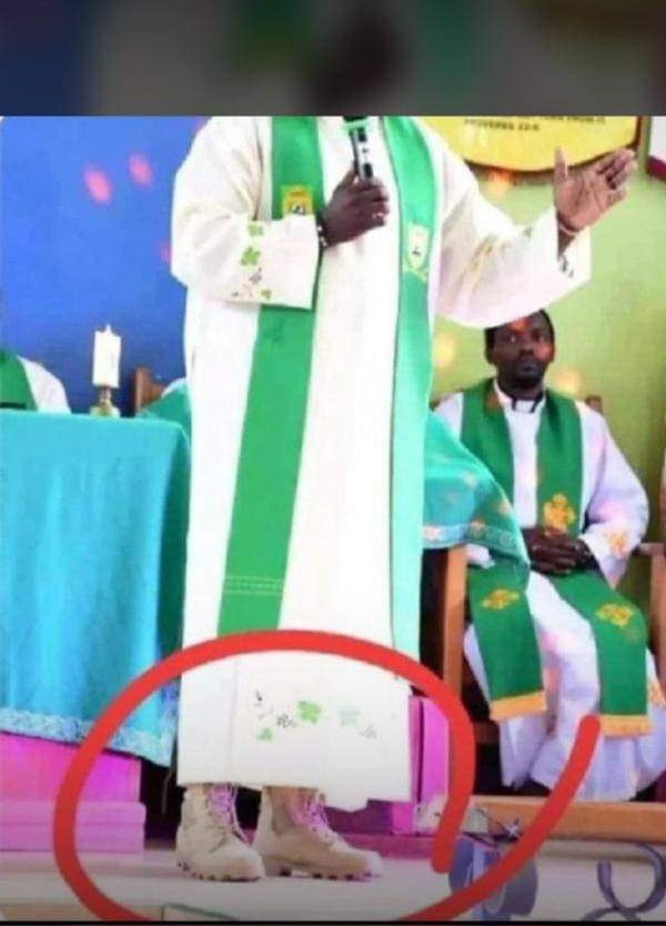 And you ask me why I avoid church some times.. #KGB, #Mosaad, #MI6, #CIA and of course ISO, CMI, CID, SFC and so on. God save us... @kizzabesigye1 @KakwenzaRukira @DoreenNyanjura @SemujjuNganda1 @EriasLukwago_ @ChurchofUganda_ @RubagaCathedral