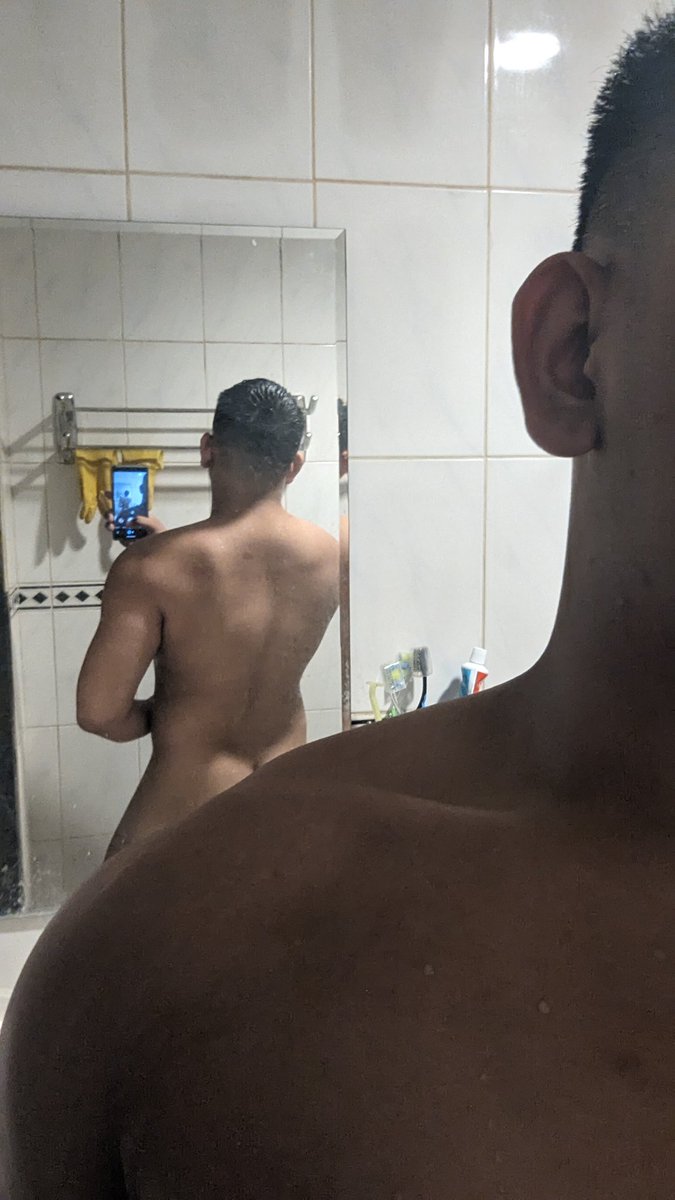 paul_gabito's tweet photo. can't believe I'm this wide🤭 https://t.co/BICUvLR1U5