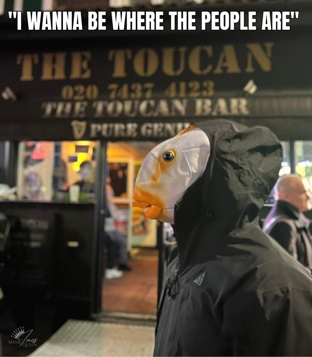 InesMemequeen's tweet photo. It's still monday in the US, so I am posting this for #MemeMonday. 👀
#stephenamell #amellmemes https://t.co/cV4FuRTLDt
