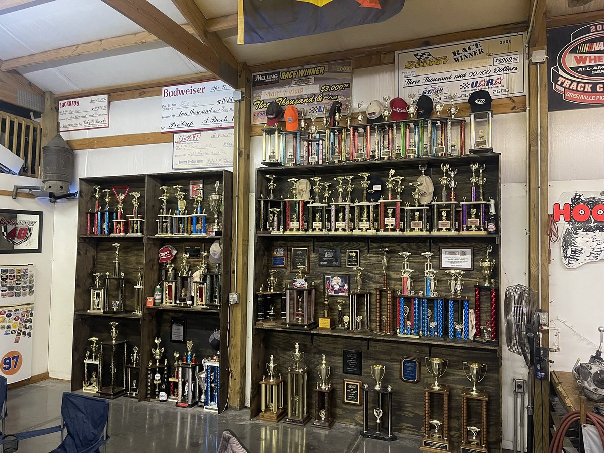 Jacob_Ward_97's tweet photo. Got some shelves built to hold what I have of dad’s trophies, I think it turned out pretty amazing. https://t.co/hoUboaHGY9