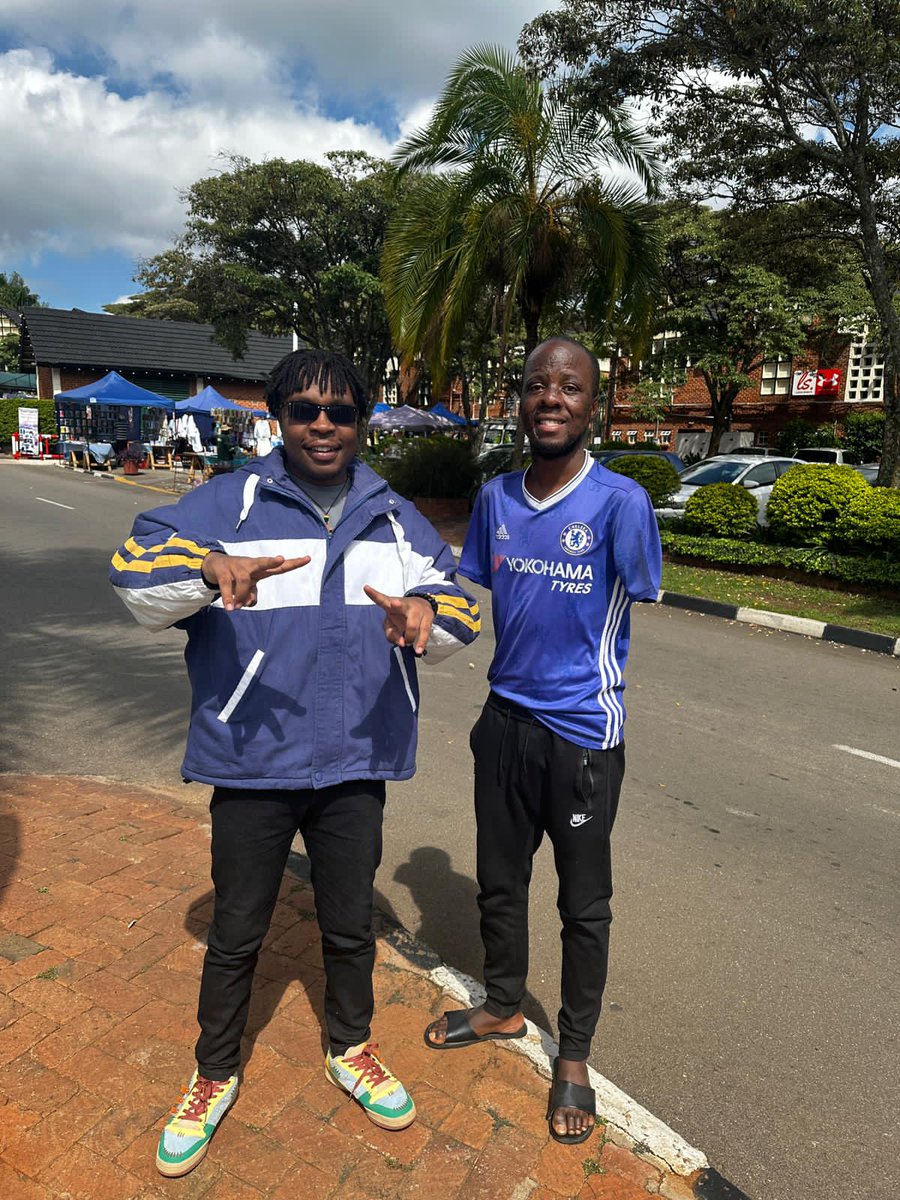 Let's all agree that Holy Ten is the best artist in Zim after Jah Prayzah and if you think I am wrong go and argue with your ancestors! 

No doubt they all 🐐🐐!!