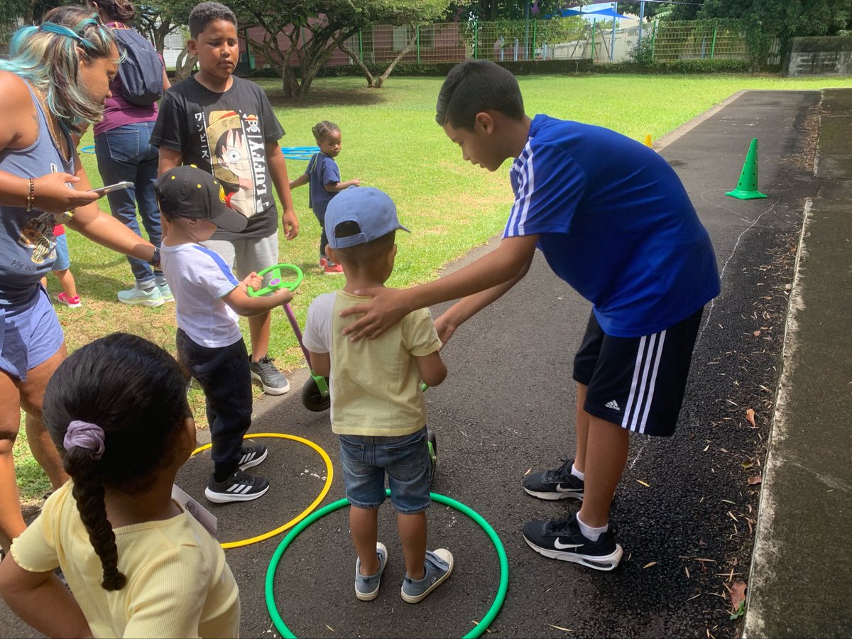 Un parcours citoyen actif avec nos jeunes élus en formation samedi 💪 <a href="/usepnationale/">USEP nationale</a> et une application immédiate dans le réseau comme animateurs  @collegeJosephBedier ↩️
MATERNATHLON 2023 <a href="/leslilas/">leslilas</a> @lescapucines <a href="/CPC_RFCRamsamy/">CPCRFC-IENST ANDRE</a>  🙏#citoyennete #cohesion #EMC