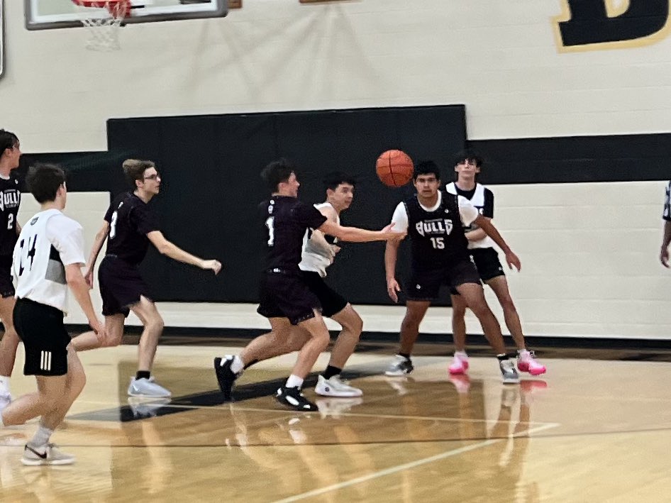 BHSBullsBBall's tweet photo. Lots of good stuff in the scrimmage tonight versus Alvord, especially for only having one practice together. Lots to work on and improve but we are ready to keep building #RaiseTheStandard

@WCMSports @Bulls_Sissies @BridgeportISD @bridgeport_BHS https://t.co/1sGEh3yHfb