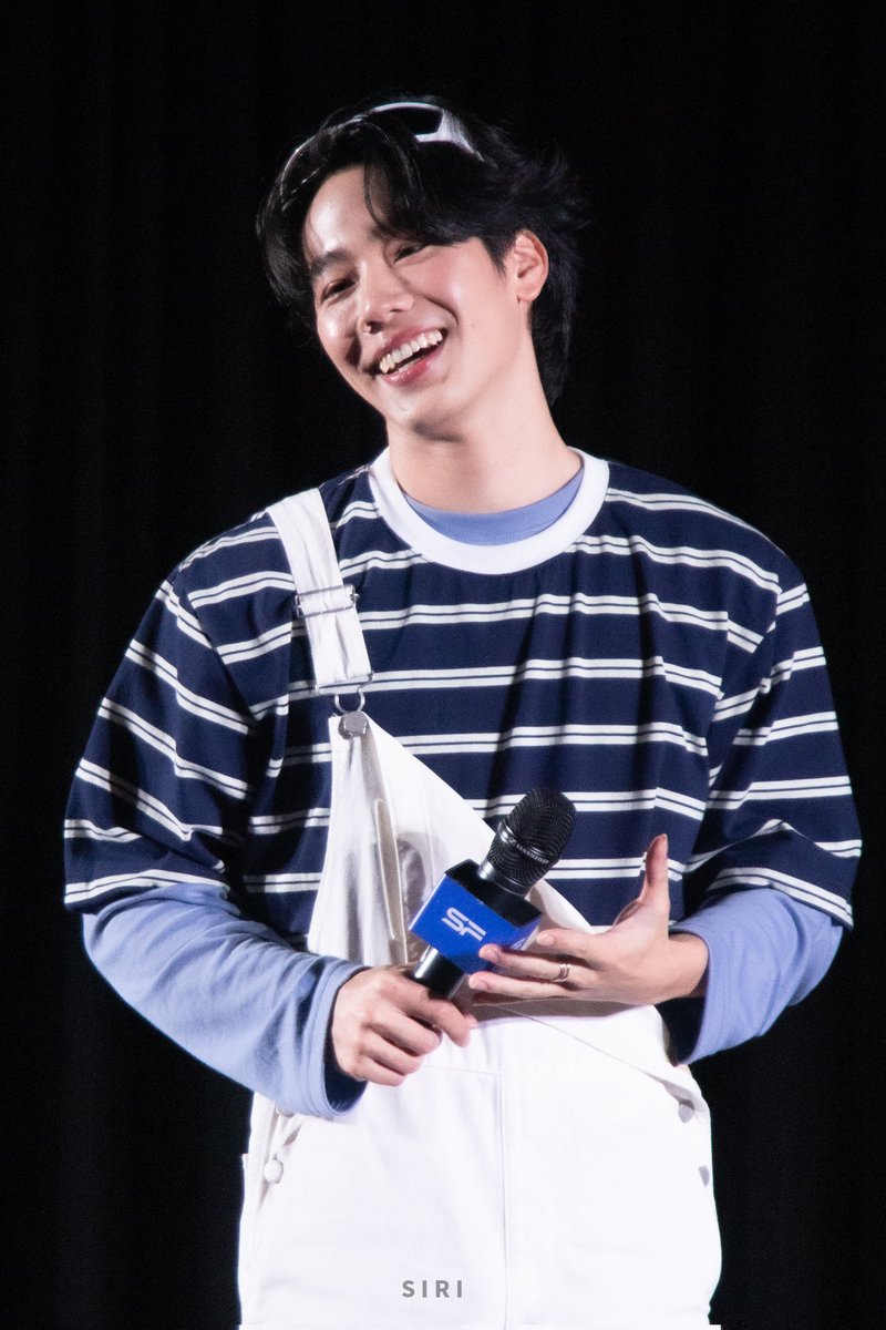 ab_sirirat's tweet photo. 021166🌈

                        "  มันทำให้ใจฟูได้จริงๆ นะยิ้มของคุณเขานะ   "

》°
#SFxDigimon
#SFxWarwanarat
[ #warwanarat : @warwanarat ]
♤ #SIRIPIC2 https://t.co/1y8TETFQS0