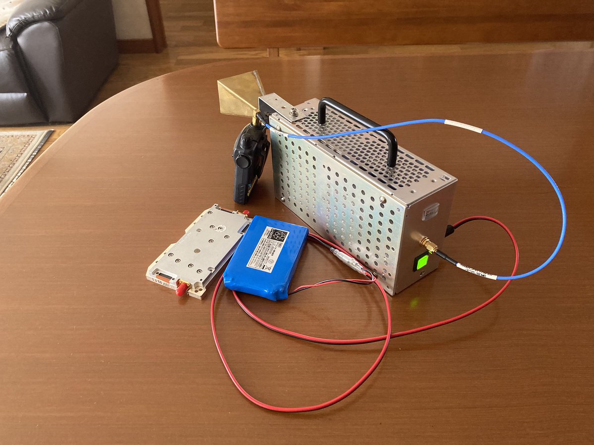 JH1OQH's tweet image. WAVLAB /XP内蔵24GHzポータブル機20dBホーンアンテナで34km初QSO
#WAVELAB  #24GHz