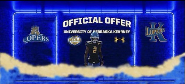 Thankful to have received an offer from <a href="/UNK_Football/">UNK Football</a> 💙🤍

Thanks <a href="/_CoachDelk/">Jake Mandelko</a>‼️