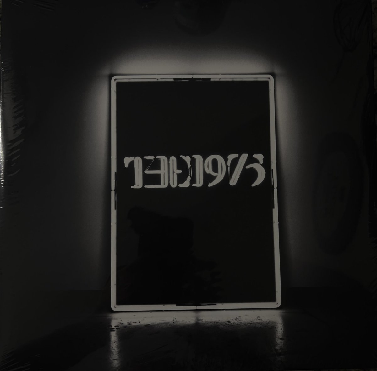mental4matty's tweet photo. Welcome home. 😘
#the1975 #mattyhealy https://t.co/5Zvpb8k5yz