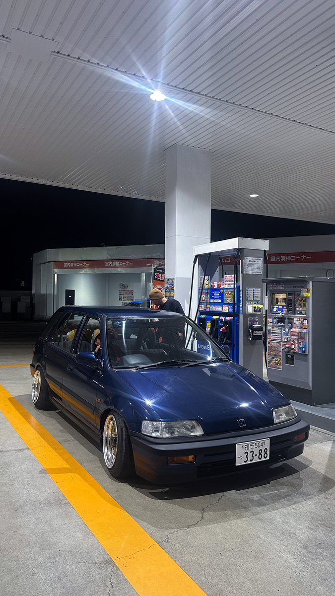 takatansan_ef2's tweet photo. 友人のシャトルが事故してボンネットがなく困っております。
どなたかストックもしくは持ってる方知ってる人がいればリプもしくはDMでも構いませんのでよろしくお願いします🙇 https://t.co/tHIjebcaEE