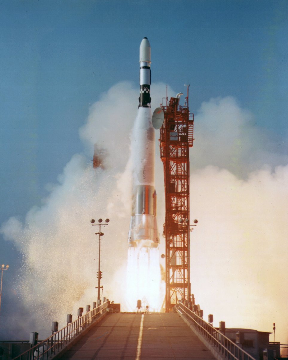 perthobs's tweet photo. #ThisDayInSpace: In 1967, @NASA's #Surveyor 6 was launched from #CapeCanaveral on an #AtlasRocket on its way to the #Moon where it would land on the Mare Sinus Medii
#space #spacenews #perthnews #wanews #communitynews #otd https://t.co/g06bUMw3V1
