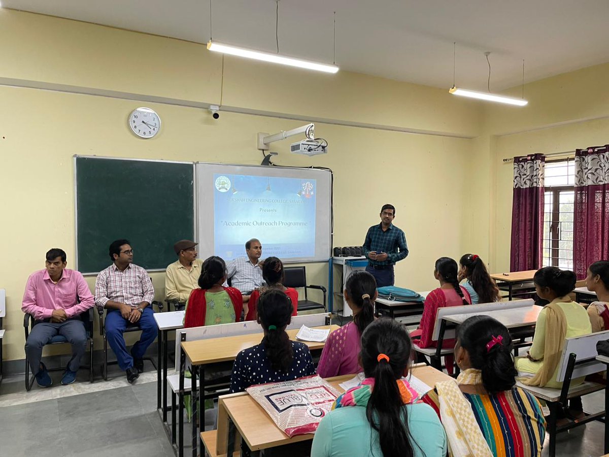 secsasaram's tweet photo. शेरशाह अभियंत्रण महाविद्यालय सासाराम में आउटरीच प्रोग्राम के अंतर्गत दिनांक 06 नवंबर  2023 से महाविद्यालय परिसर में आसपास के स्कूल के  छात्र-छात्राओं के  शिक्षा एवं संबधित स्किल्स का संवर्धन कार्यक्रम का शुभारंभ किया गया । https://t.co/83I6OywSpZ