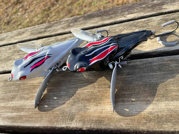 【賞品その５】GaraKuta屋様より

カヲル（GaraKuta屋）：２個　
※デカハネGP限定カラー（干支の白うさぎ、黒うさぎ）

#デカハネGP