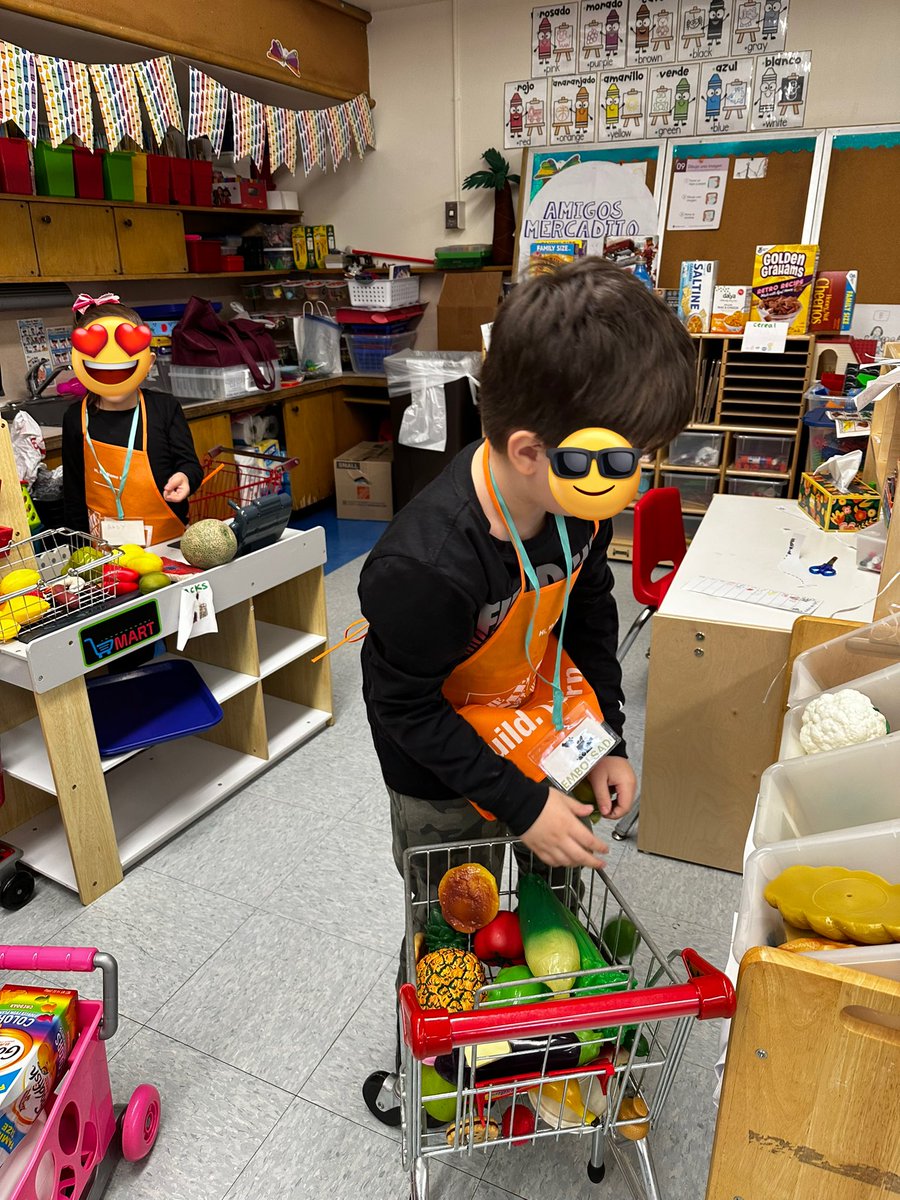 BilingualCDiaz's tweet image. ¡Antes de ir al supermercado, debemos hacer una lista de compras! ¿Qué hay en tu lista de compras hoy? 🍎🥦🥛@_MrsMaldonado_ @TeachStrategies 

#bsdbiliteracy #teampershing #d100inspires #d100inspira