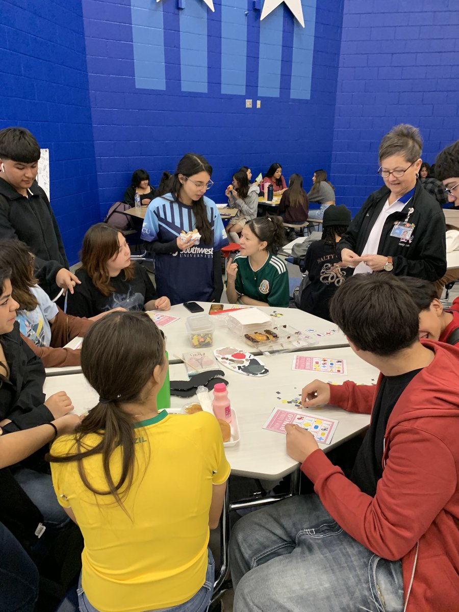 PAlcaraz_AHS's tweet photo. First day of our dress up days for National French week!!! Soccer ⚽️ jersey and French bingo 🤩 https://t.co/gt1RMpu1Bh